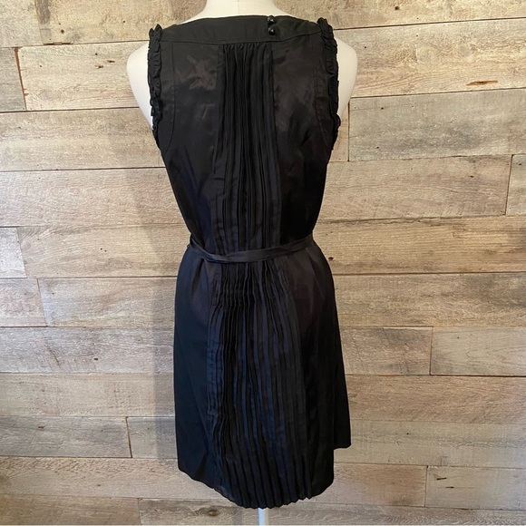 Banana Republic women’s black pleated semi-formal‎ dress in size  6 - Picture 3 of 12